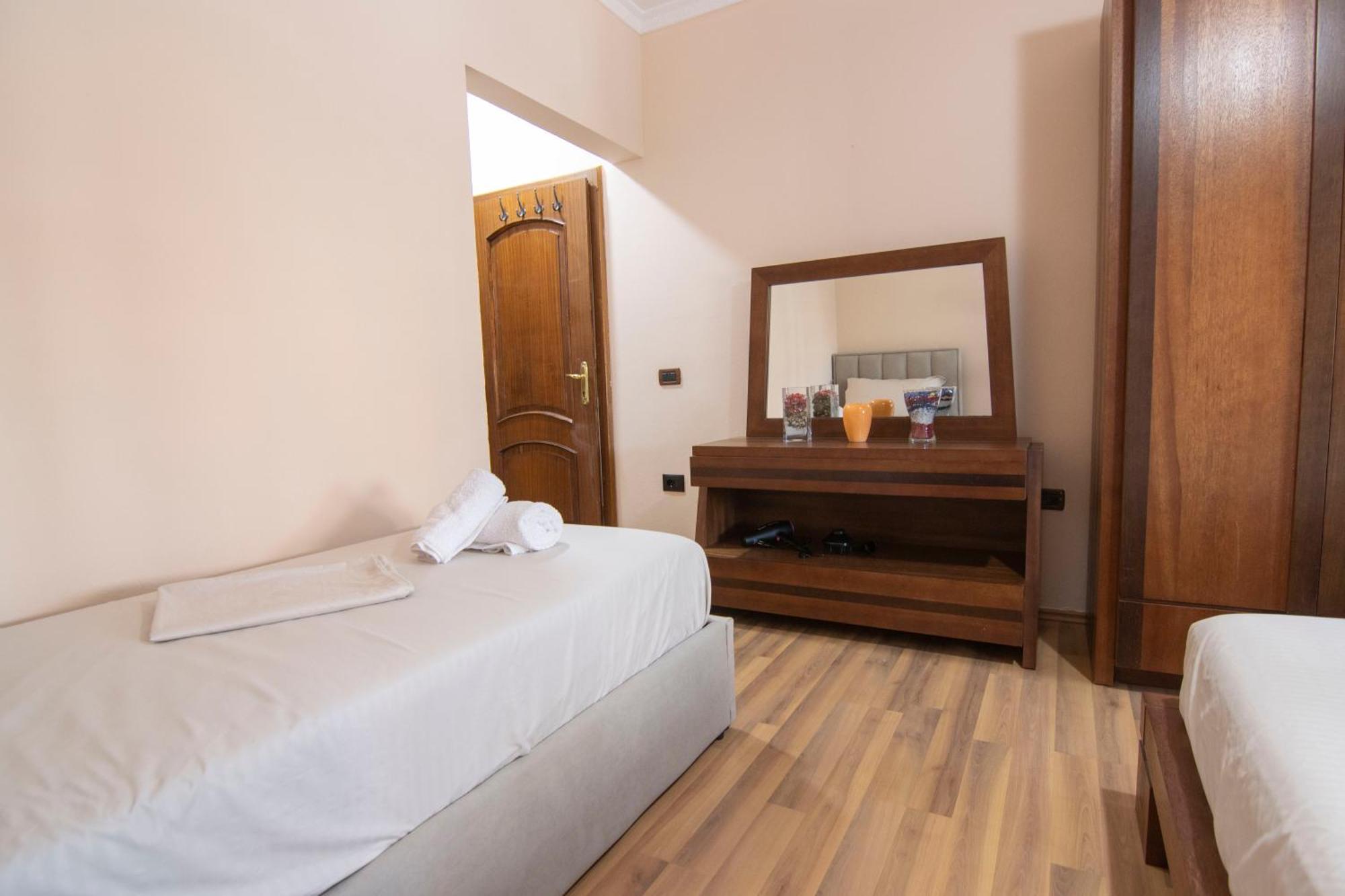 Tirana Central Apartment Экстерьер фото