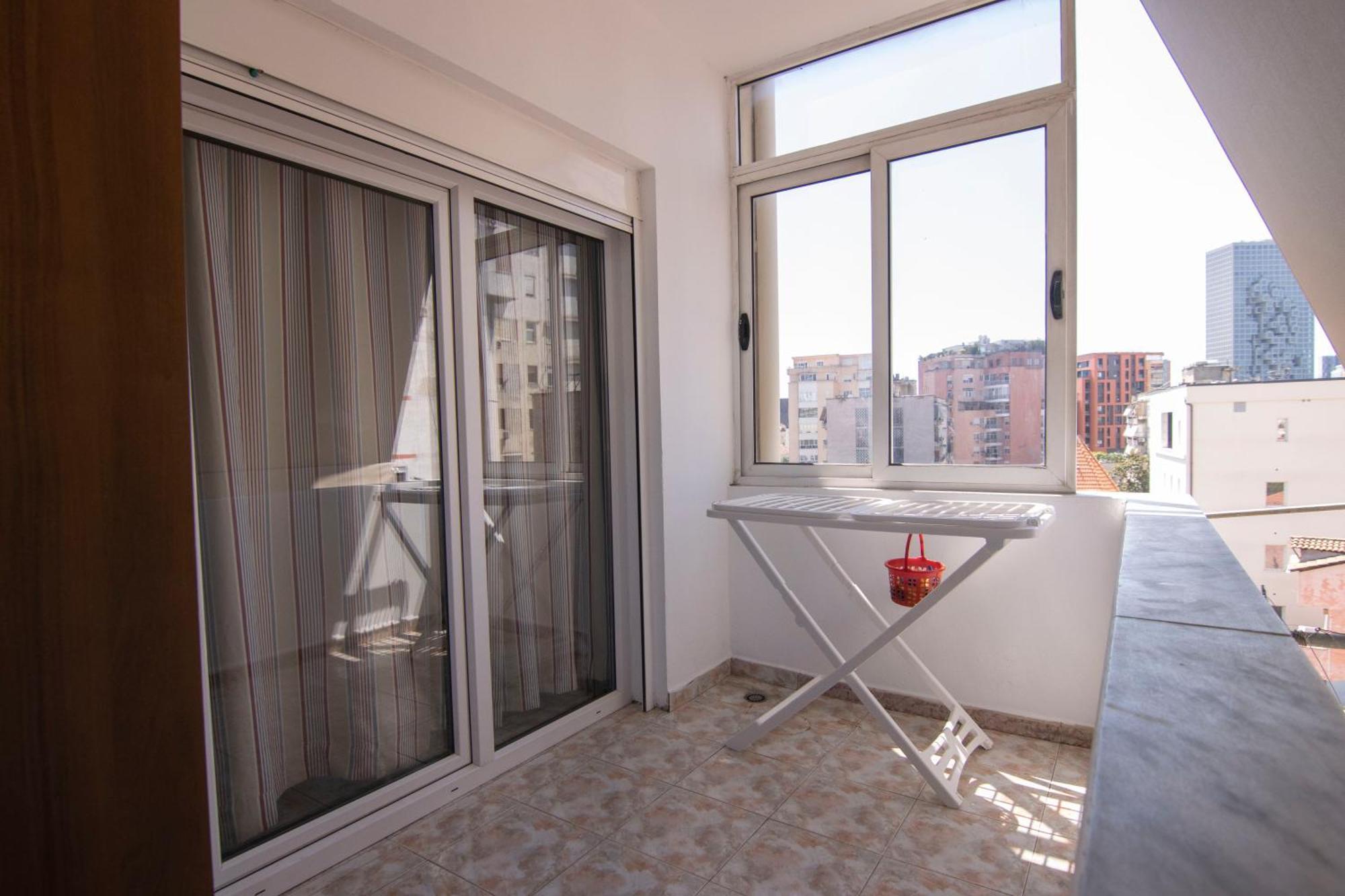 Tirana Central Apartment Экстерьер фото